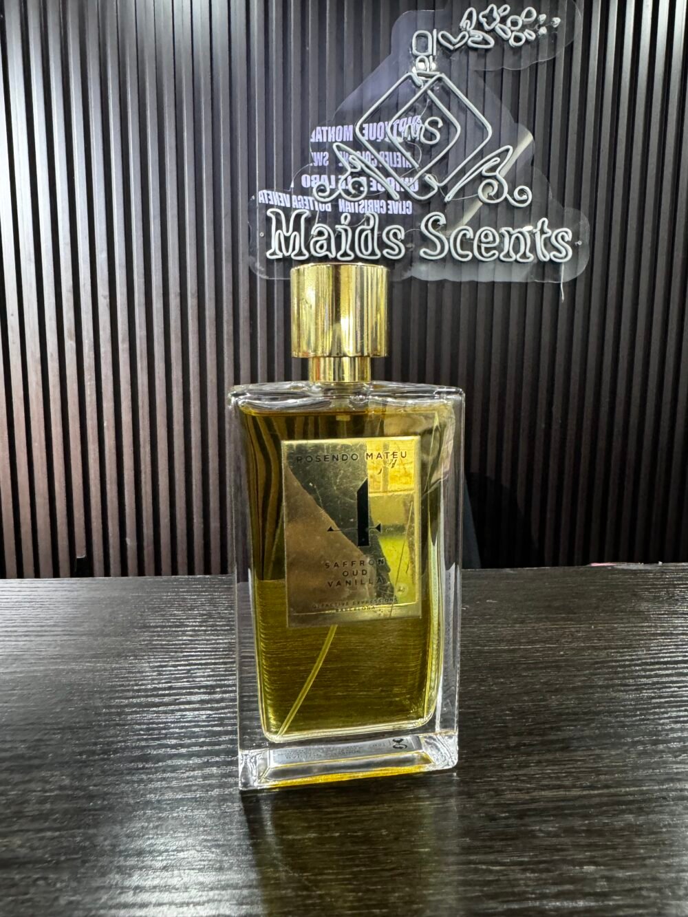 IMG_7190 Rosendo Mateu No. 4 Saffron, Oud, Vanilla EDP